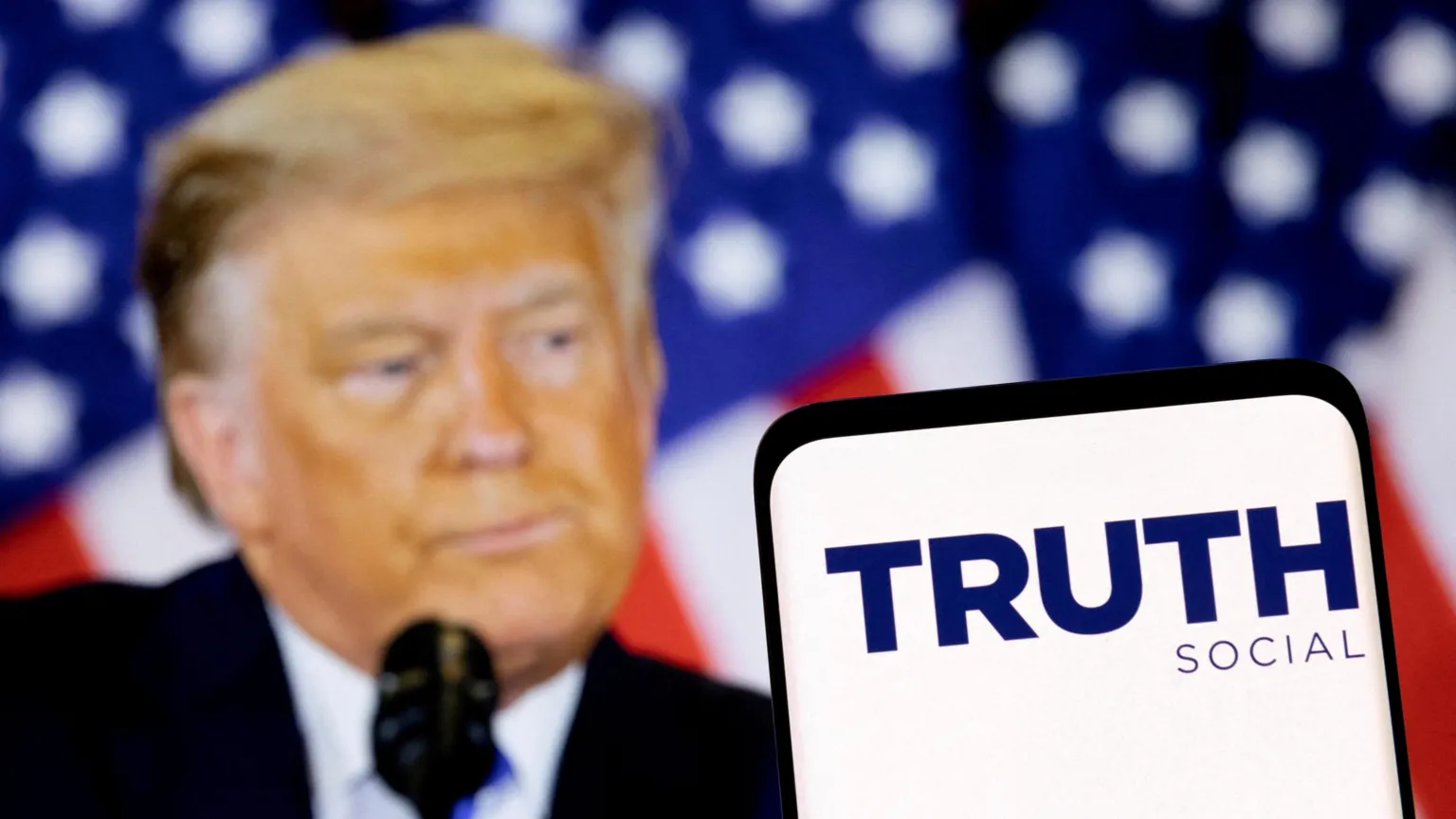 Trump turbina ‘Truth Social’ com criptomoeda e inflama Wall Street