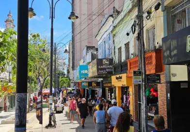 Comércio abre no Carnaval em João Pessoa