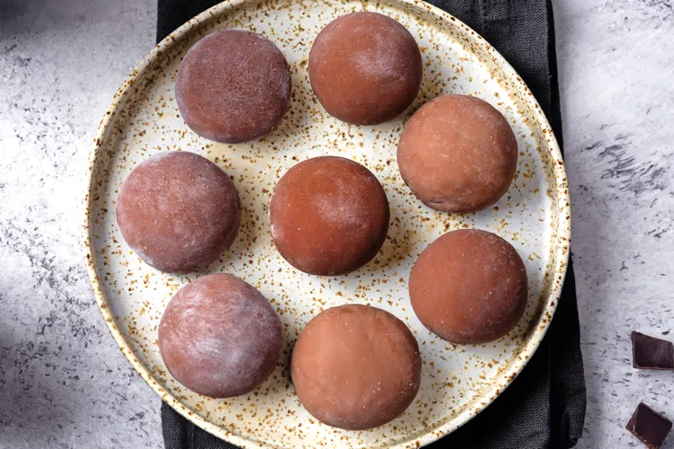 A Reinvenção Mastigável: Cookie Dubai Conquista o TikTok com Pistache e Marshmallow