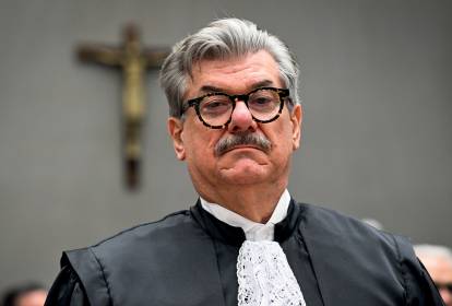 Denúncia de Assédio Sacode o STJ: Ministro Buzzi é Afastado