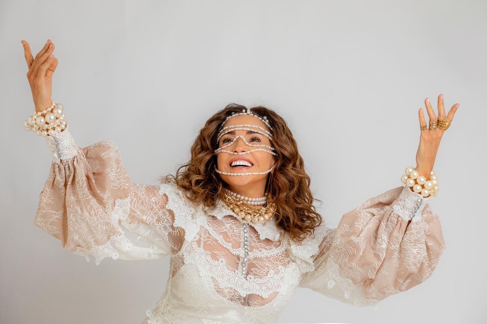 Daniela Mercury e Bell Marques abrem o Folia de Rua