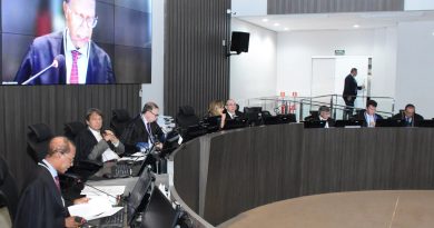 Justiça mantém prisão de influenciador e coautor em caso de exploração infantil digital