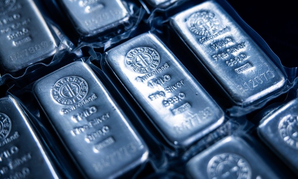 Ouro e Prata Despencam: Especuladores Chineses Puxaram o Tapete?