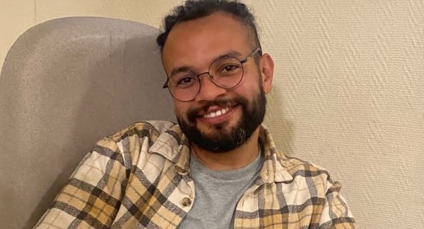 Paraibano adotado na França busca raízes: DNA pode ser a chave