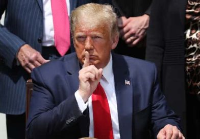 Trump sugere fim da investigação Epstein após avalanche de arquivos