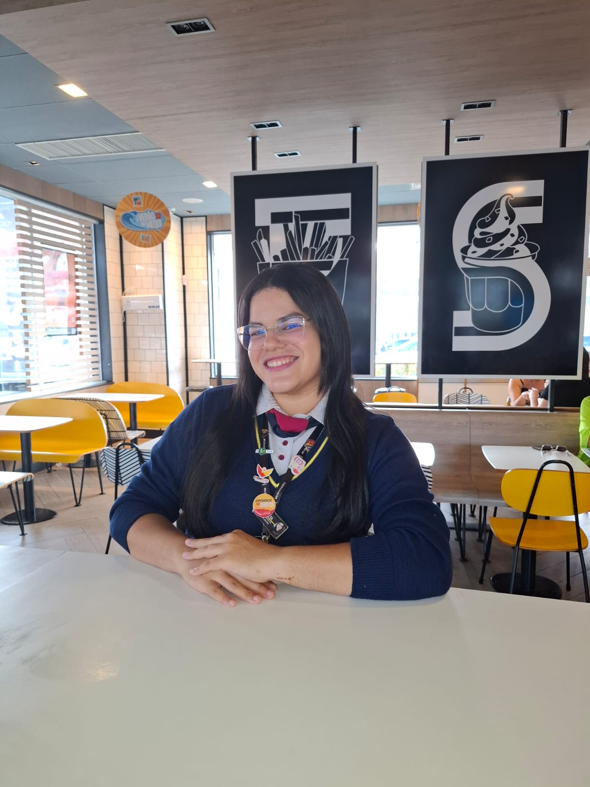 O custo do silêncio: Arcos Dorados mapeia a carga invisível das mulheres