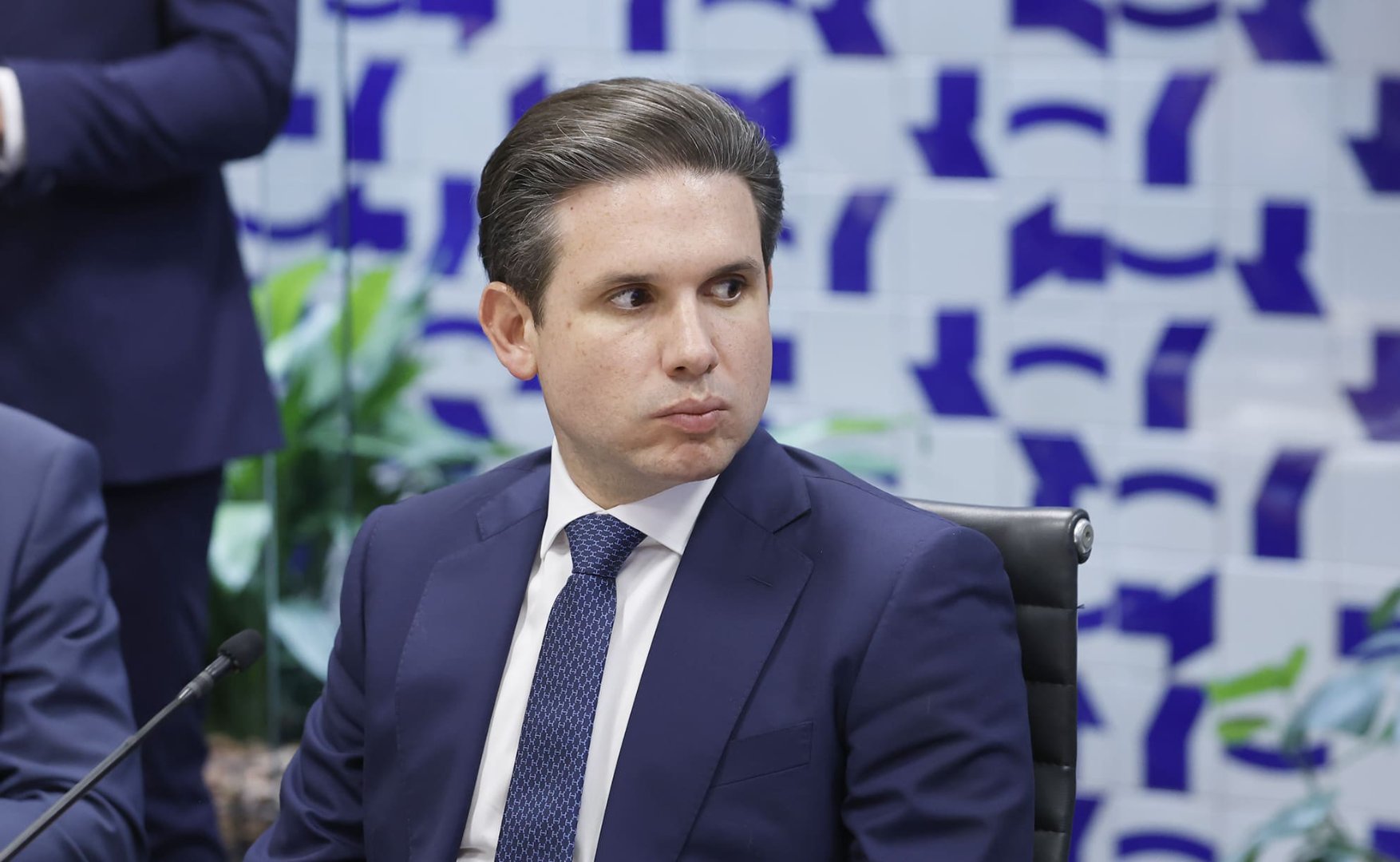 Câmara acelera novo teto do MEI e testa limite fiscal do governo