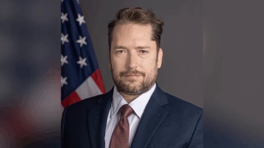 Moraes revoga a autorização da visita de americano a Bolsonaro