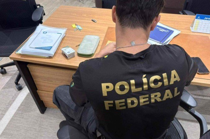 A ‘taxa’ da lei: como policiais no Rio transformaram o tráfico em clientela