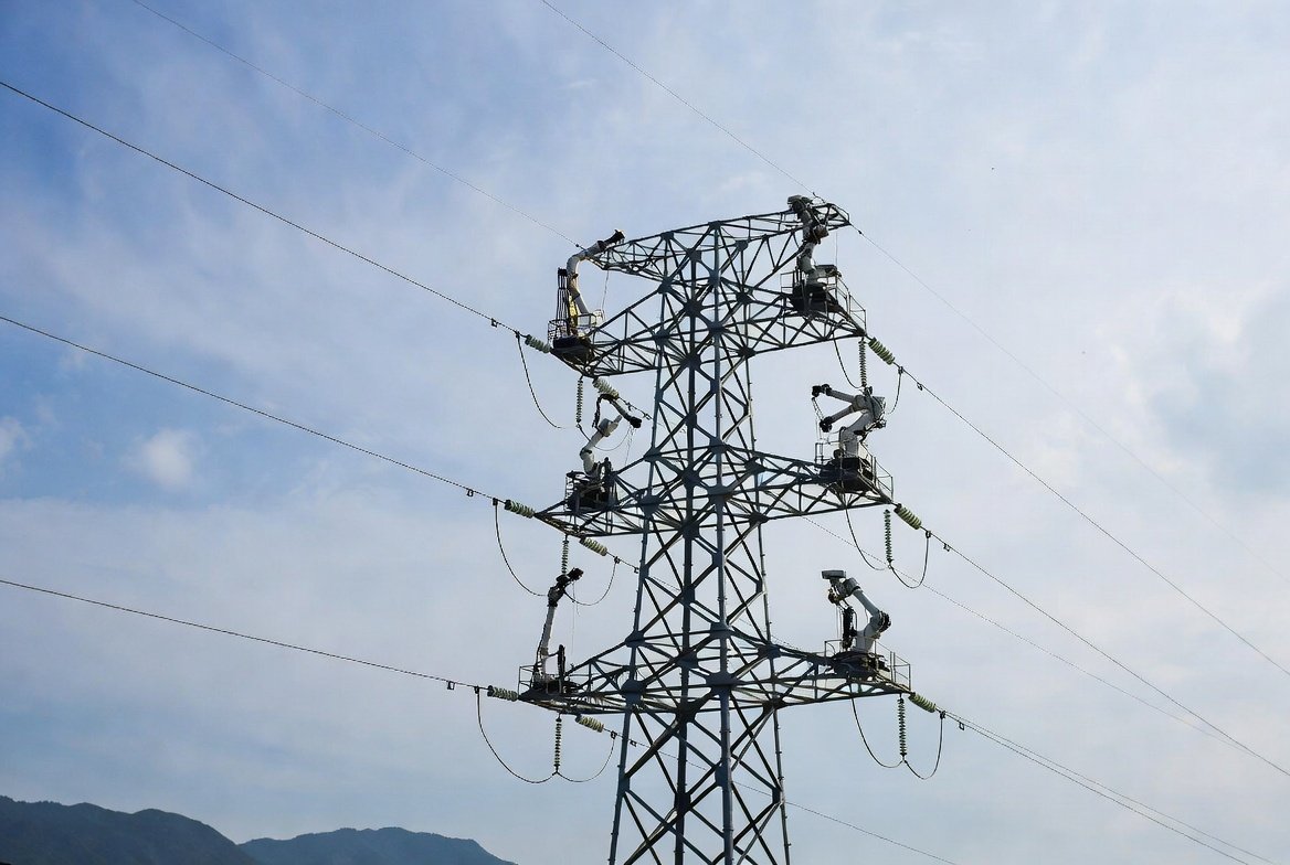 China: Robôs assumem rede elétrica em aposta bilionária