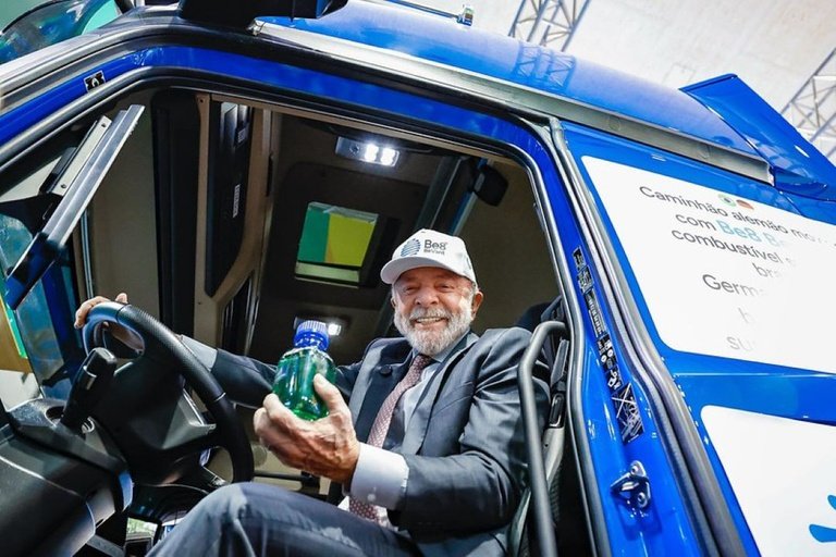 Lula em Hanôver: Brasil busca protagonismo em energia limpa