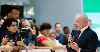 Lula quer incluir alunos do Fies em plano de renegociação de dívidas