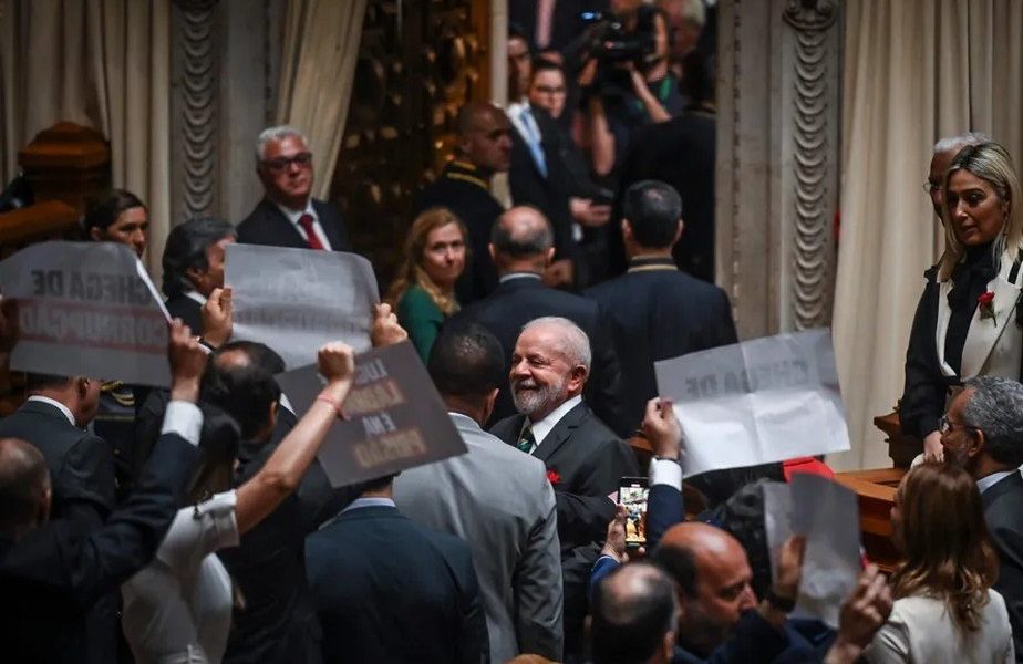 Lula e Portugal: Cidadania de brasileiros em xeque