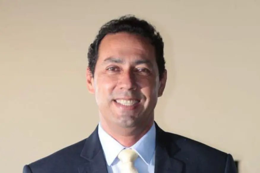 TCE-PB rejeita contas de Lucena por excesso de temporários e gastos lesivos