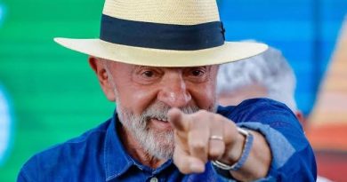 Congresso derruba veto e abre brecha para penas de condenados de 8 de janeiro