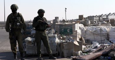 Israel mata comandante do Hamas em Gaza; civis morrem em ataques
